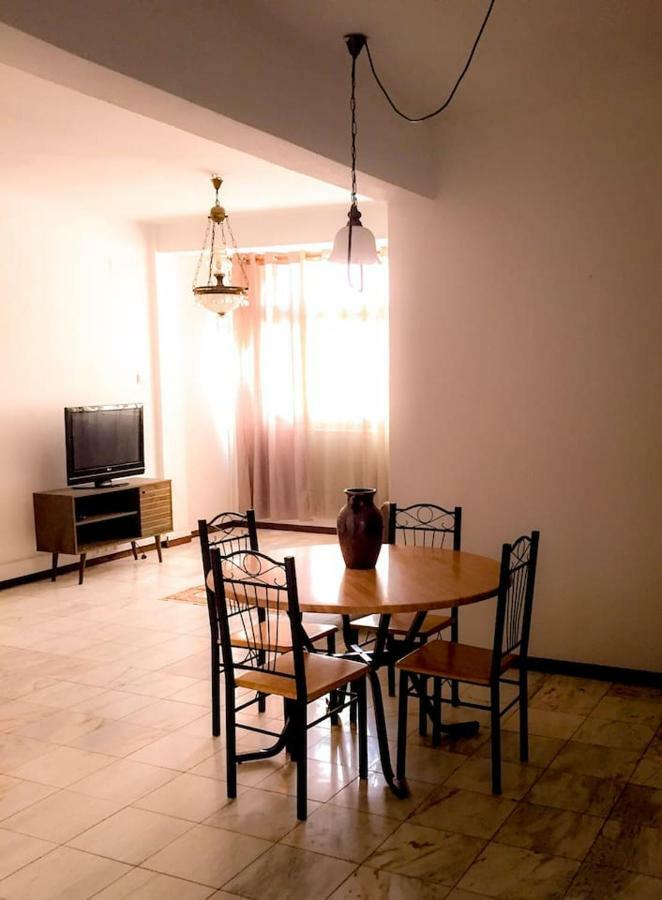 Fully Equipped 3-Bedroom Apt In Downtown Praia Exterior foto